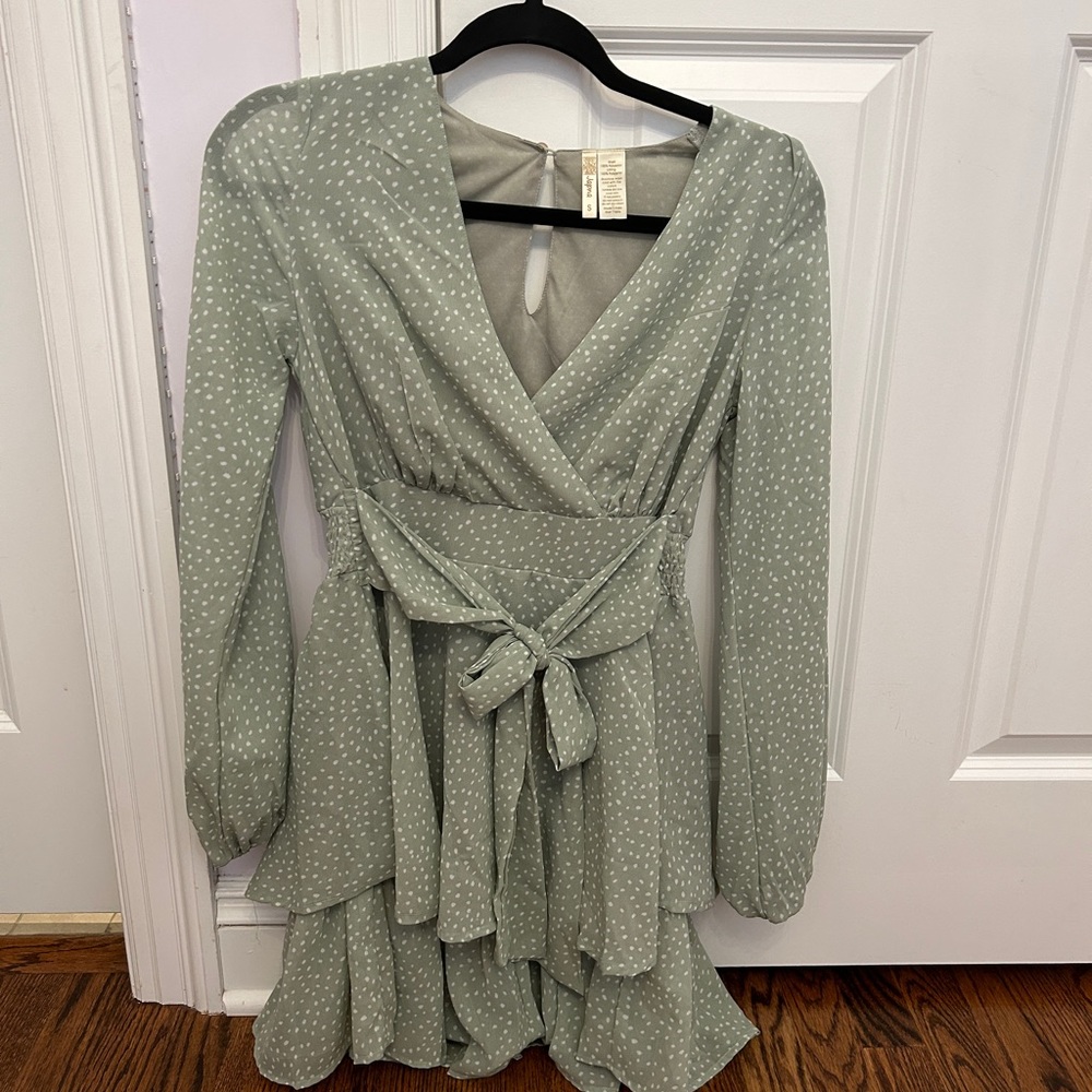 Super cute green dotted dress!